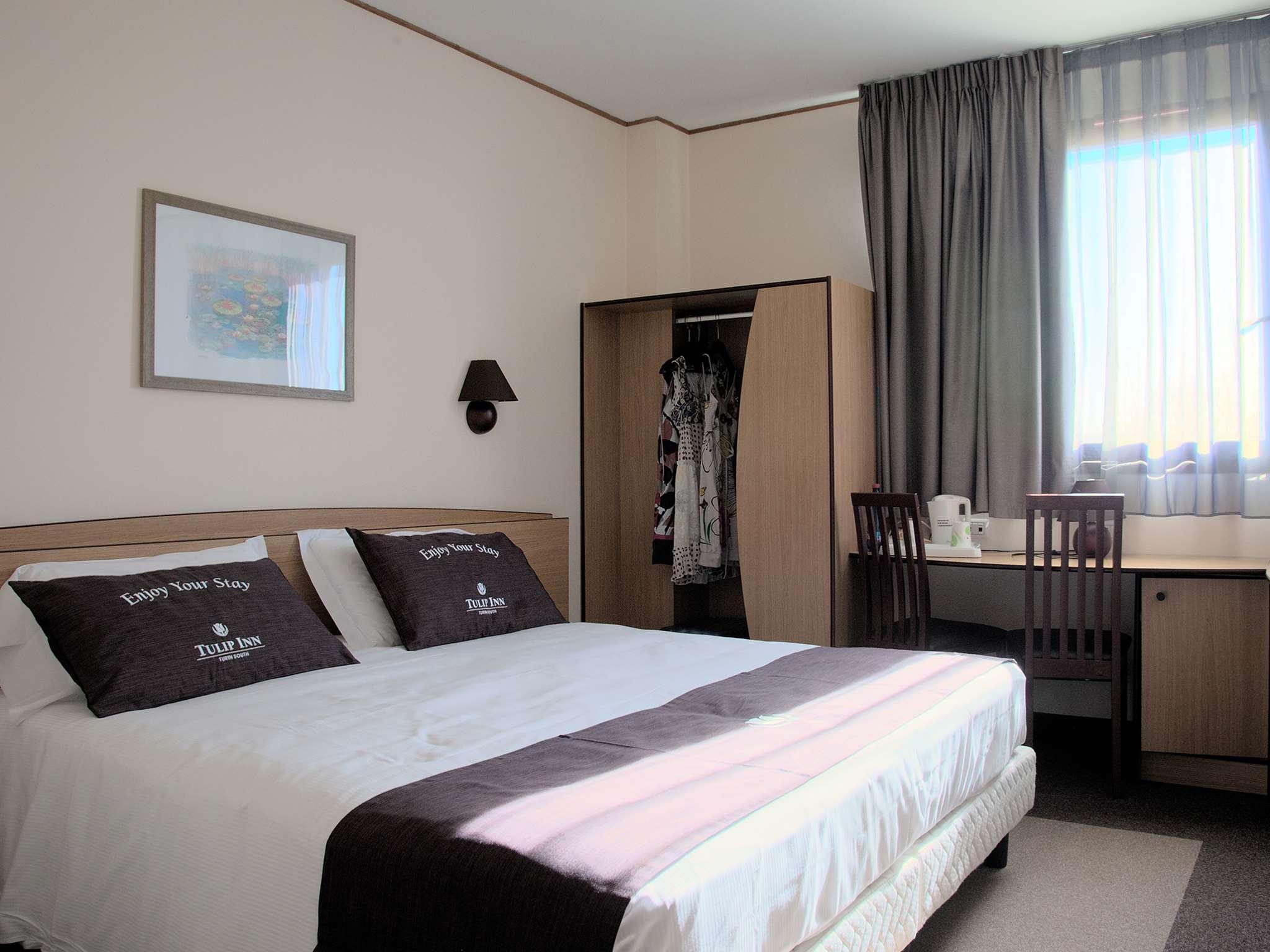 Tulip Inn Turin South Монкальери Экстерьер фото