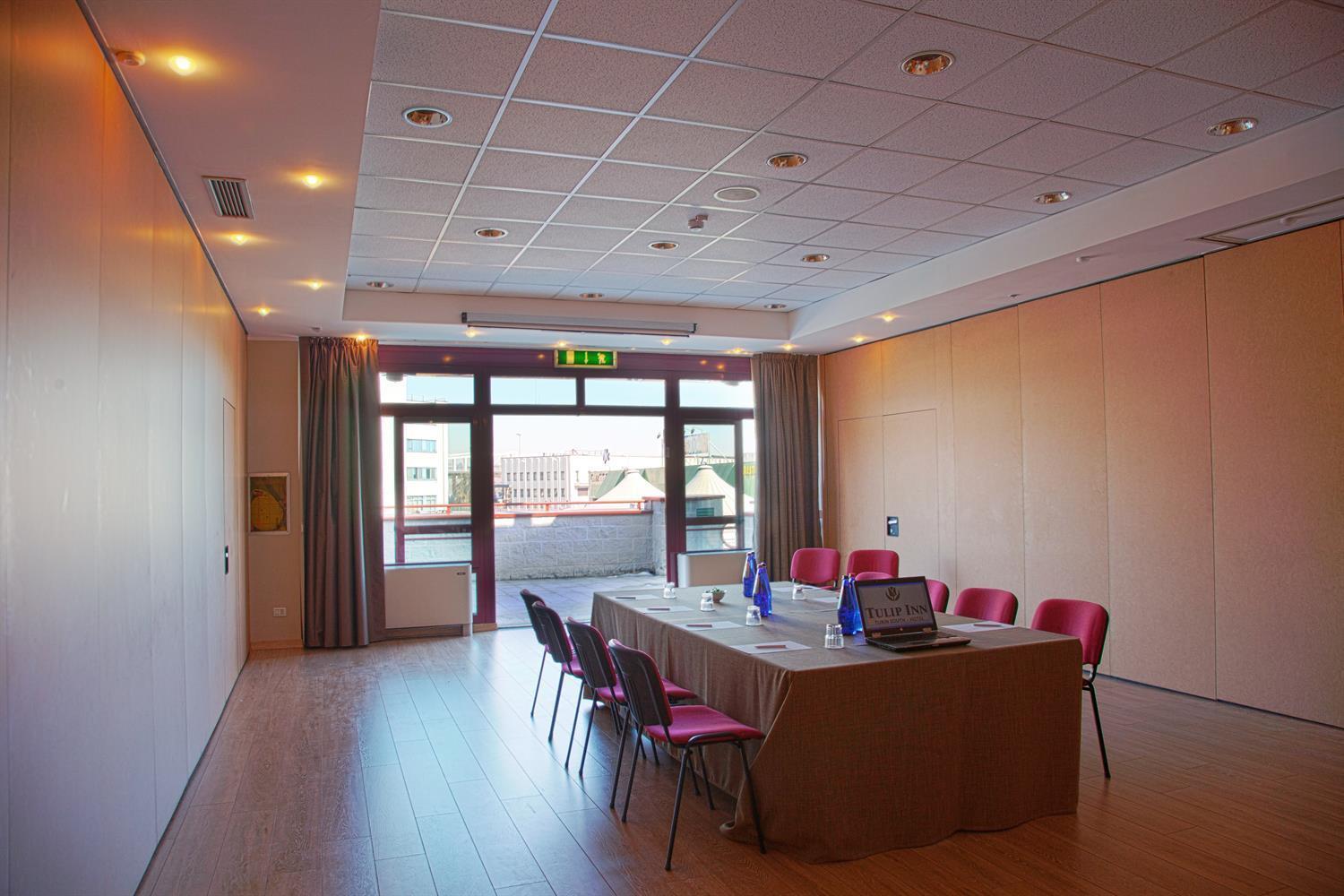 Tulip Inn Turin South Монкальери Экстерьер фото