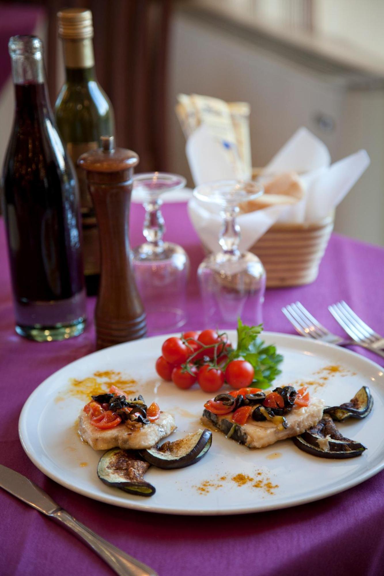Tulip Inn Turin South Монкальери Экстерьер фото